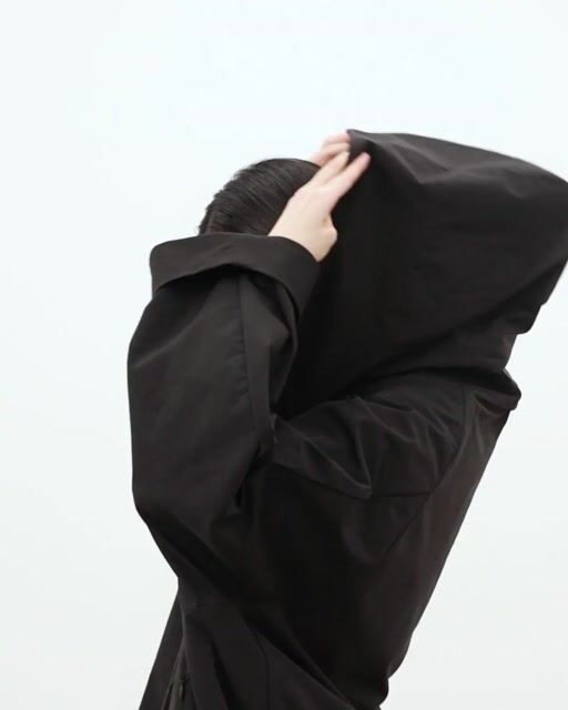 テアトラ」が手掛ける晴れた日でも快適なレインウェアの取扱説明書