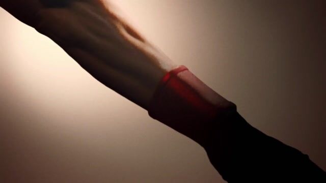 西川貴教 × PARCOグランバザール、特製「HOT LIMITスーツ」姿の肉体美